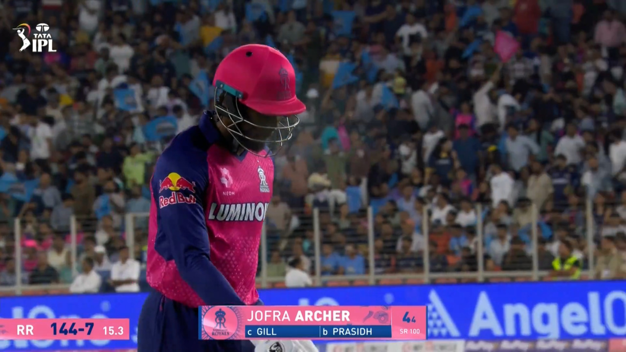 IPL 2025 M23: GT vs RR - Jofra Archer Wicket background