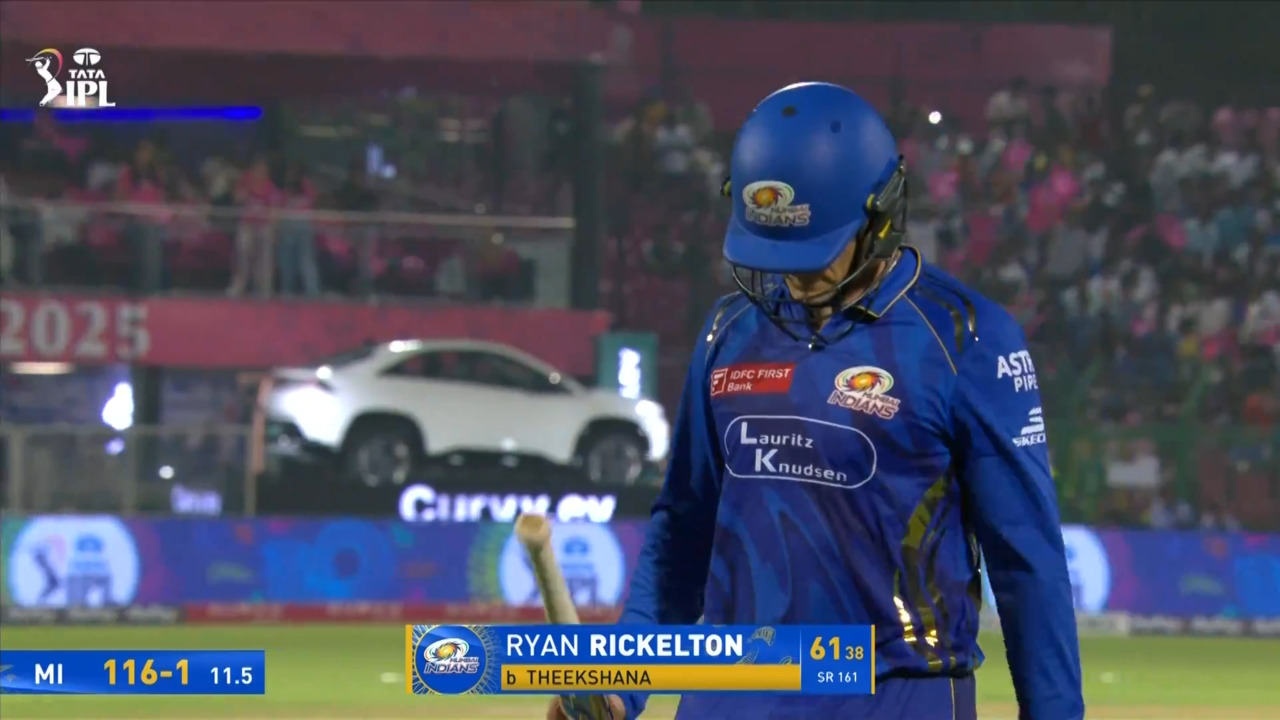 IPL 2025 M50: RR vs MI - Ryan Rickelton Wicket