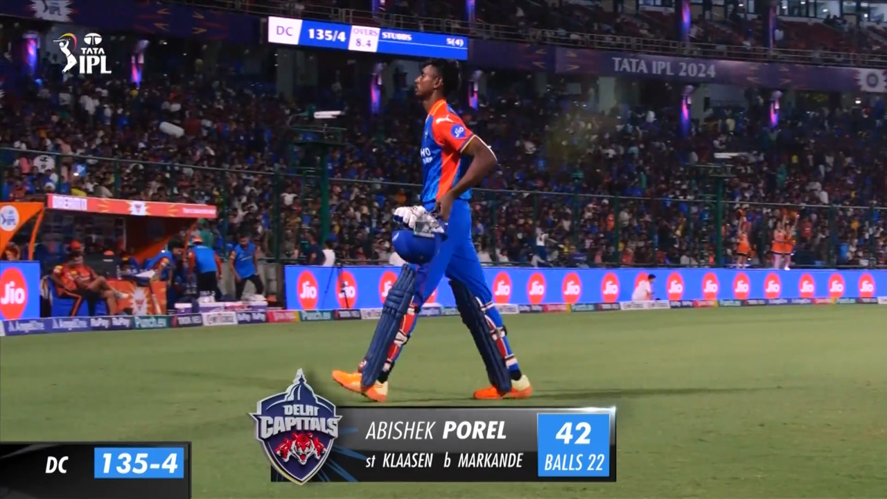 M35: DC vs SRH – Abishek Porel Wicket background