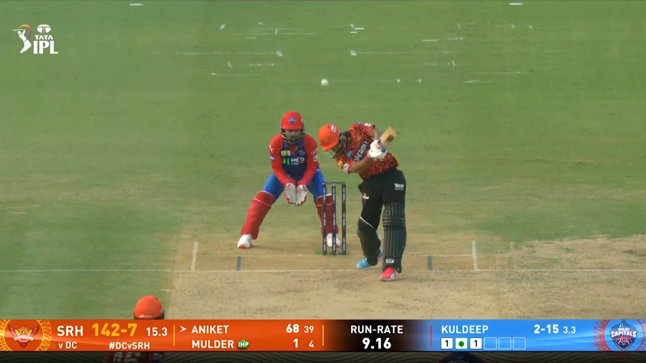 IPL 2025 M10: DC vs SRH - Aniket Verma Six background