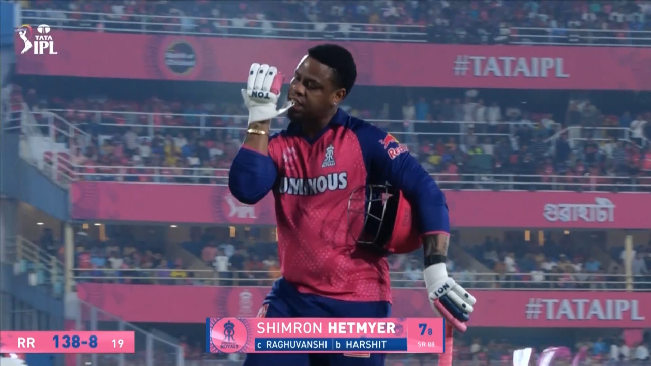 IPL 2025 M06: RR vs KKR - Shimron Hetmyer Wicket