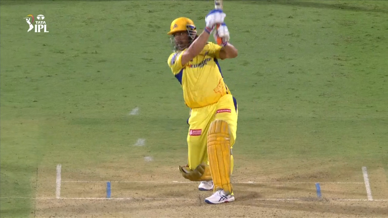 M13: DC vs CSK – Amazing Moments