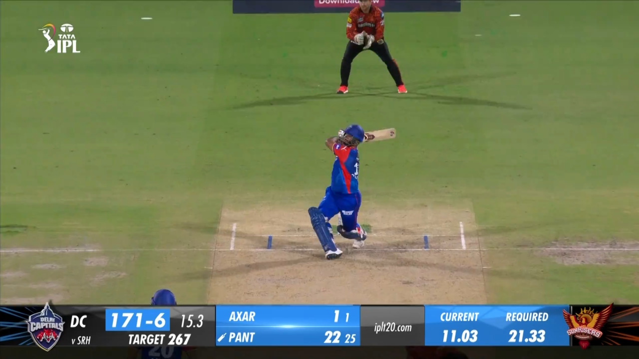 M35: DC vs SRH – Rishabh Pant Six background