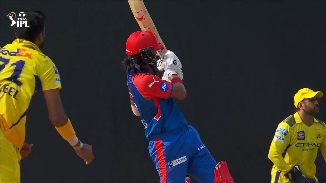 IPL 2025 M17: CSK vs DC - KL Rahul Six