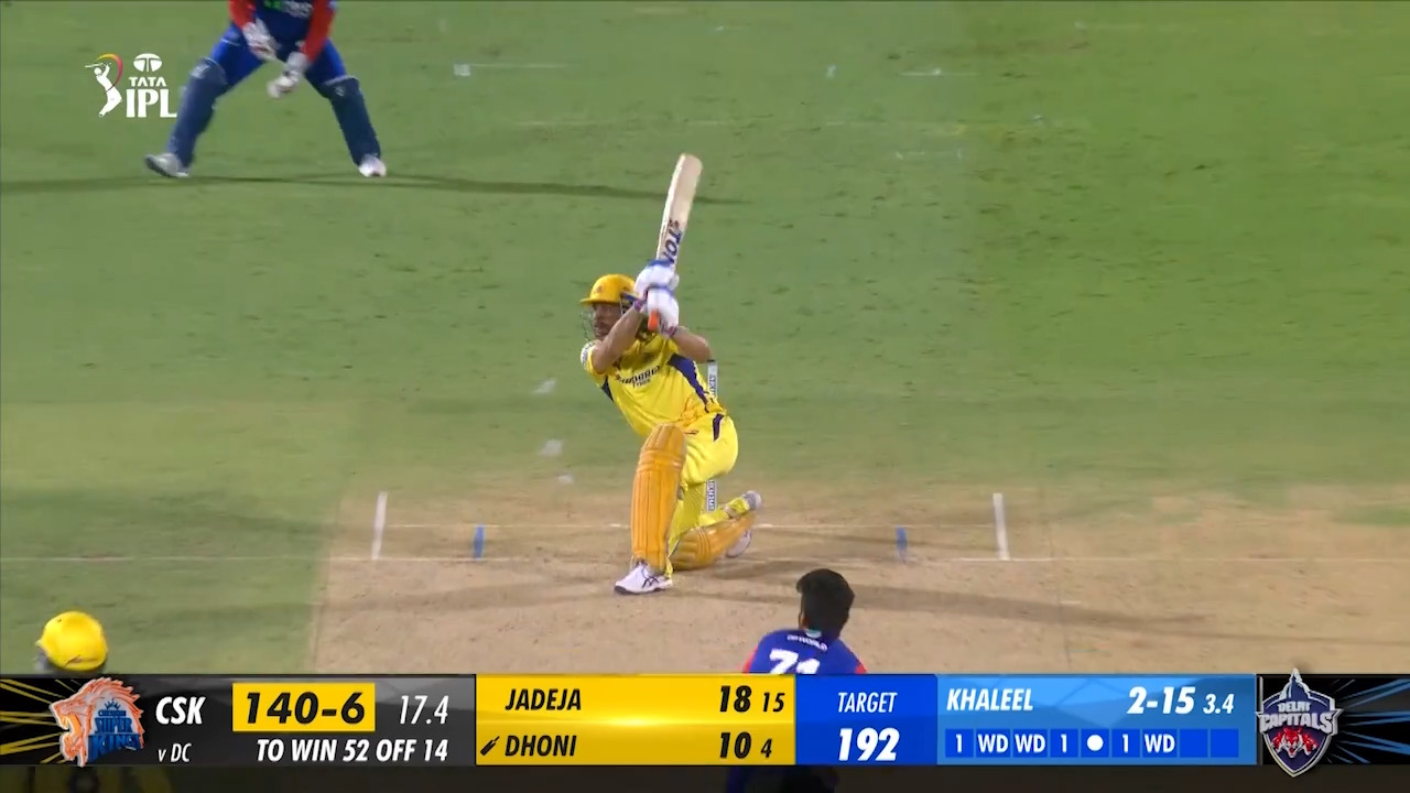 M13: DC vs CSK – MS Dhoni Six