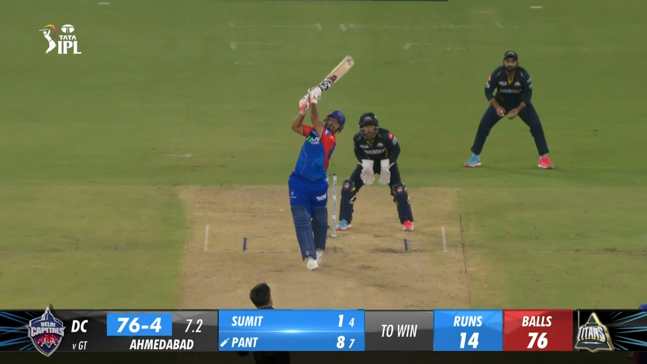 M32: GT vs DC – Rishabh Pant Six