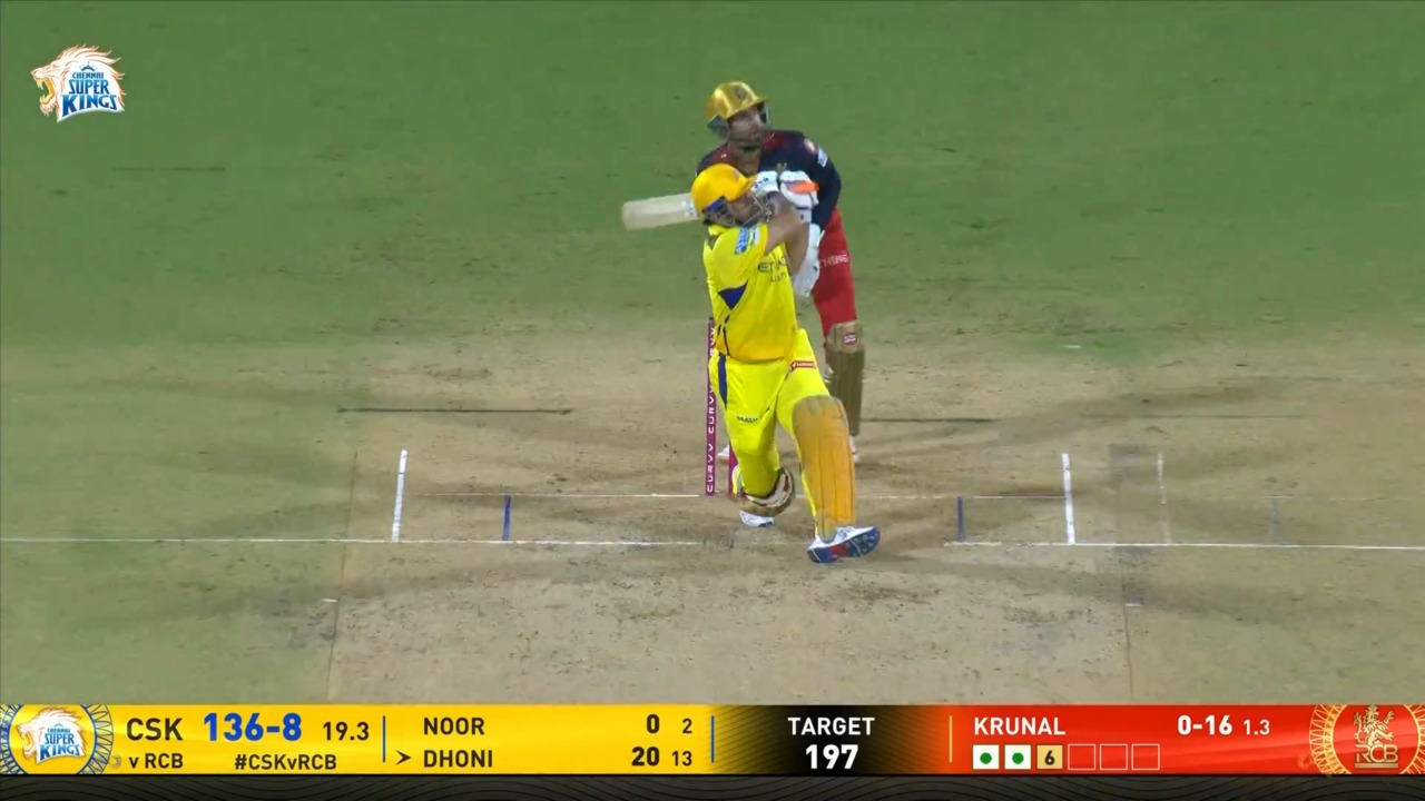 IPL 2025 M08: CSK vs RCB - MS Dhoni Six