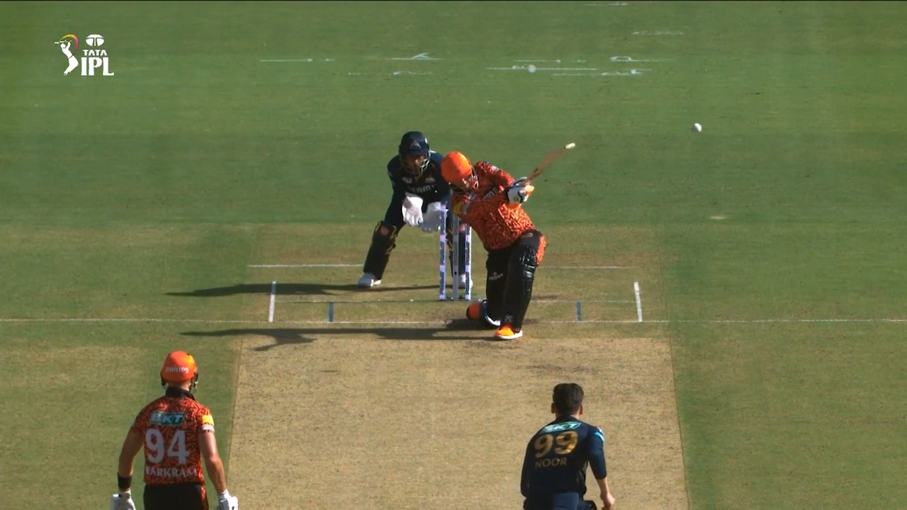 M12: GT vs SRH – Heinrich Klaasen Six background