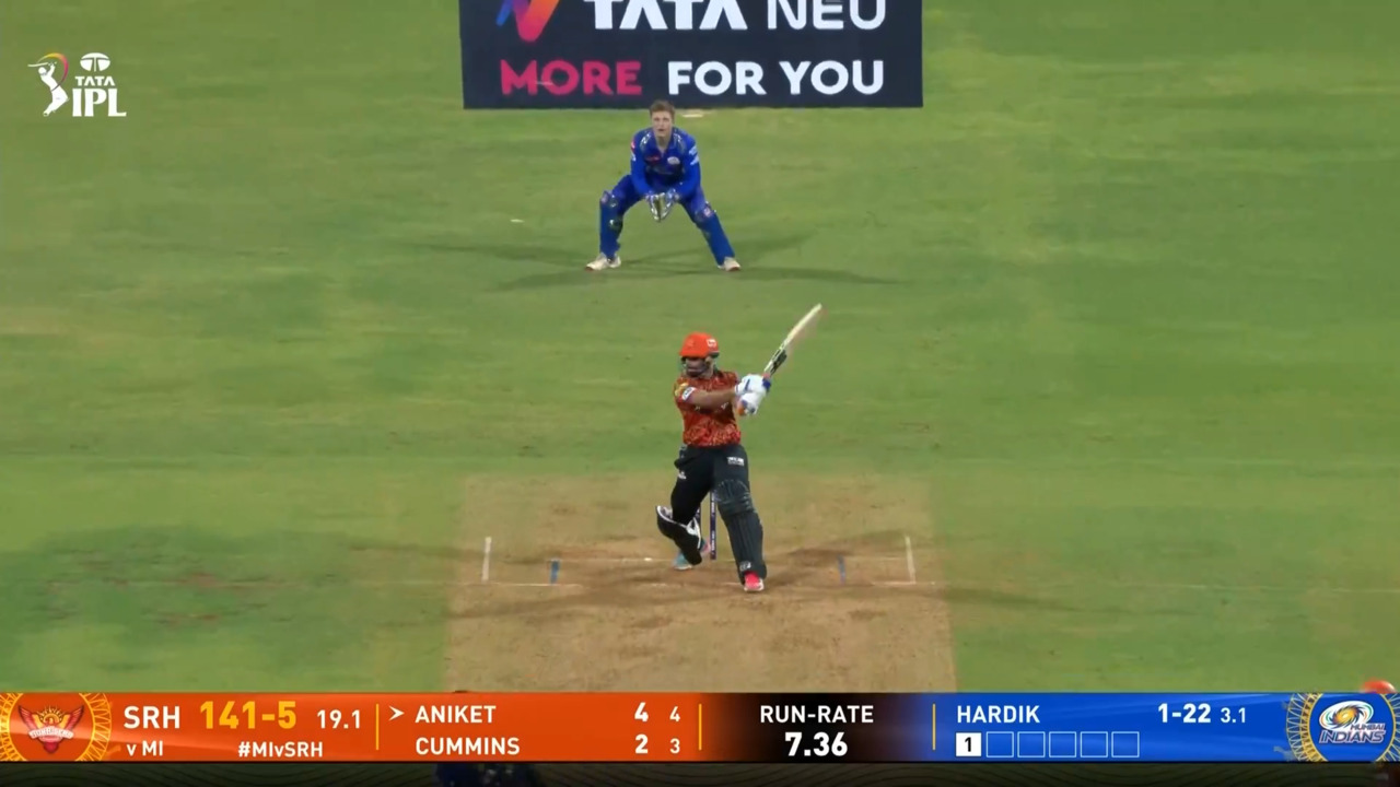 IPL 2025 M33: MI vs SRH - Aniket Verma Six