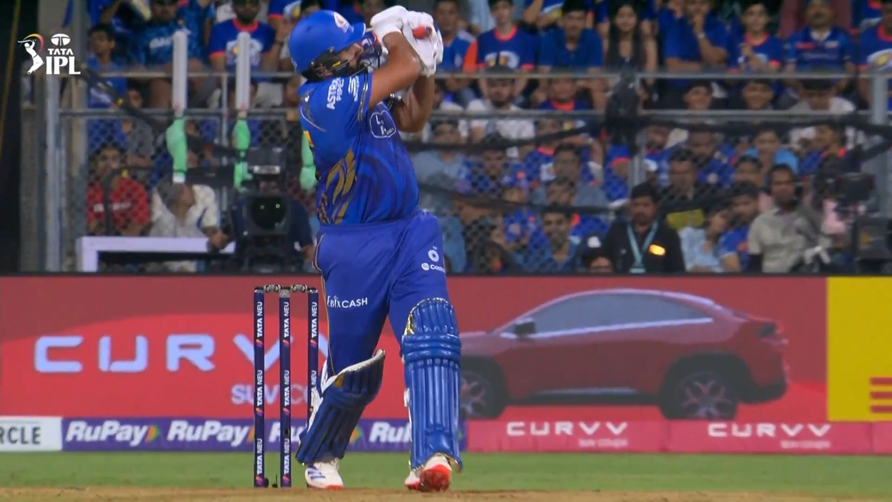 IPL 2025 M33: MI vs SRH - Super Sixes background