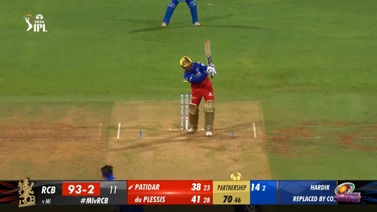 M25: MI vs RCB – Rajat Patidar Six
