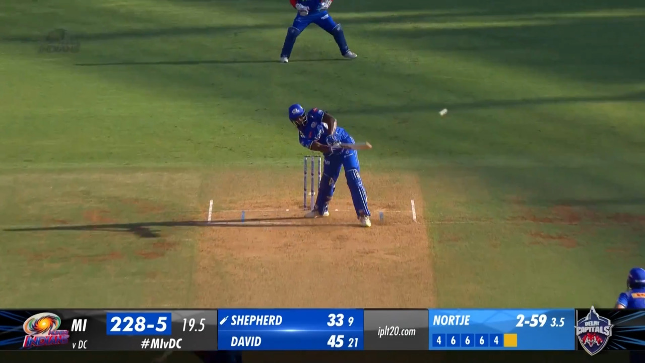 M20: MI vs DC – Romario Shepherd Six