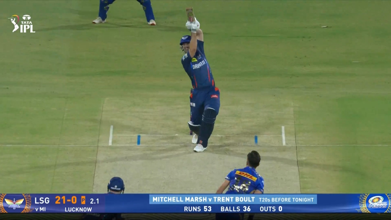IPL 2025 M16: LSG vs MI - Mitchell Marsh Six