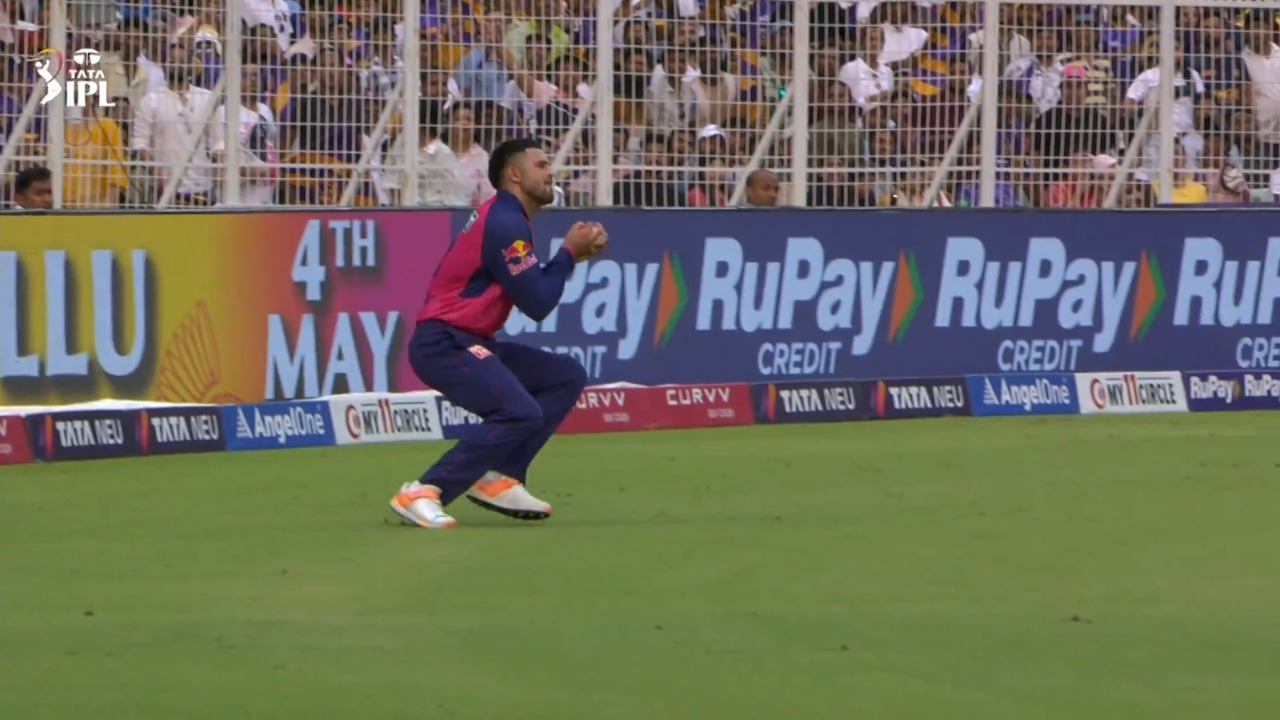 IPL 2025 M53: KKR vs RR - Angkrish Raghuvanshi Wicket background