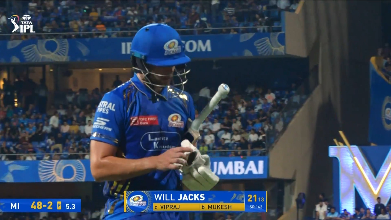 IPL 2025 M63: MI vs DC - Will Jacks Wicket