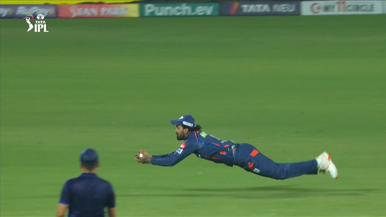 Juggle, Dive, Grab: Rahul's fantastic recovery & brilliant catch background