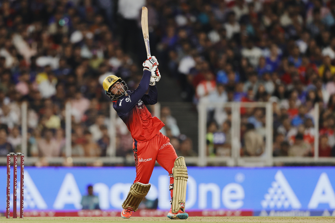 Jitesh Sharma's clutch cameo of 24(10) background