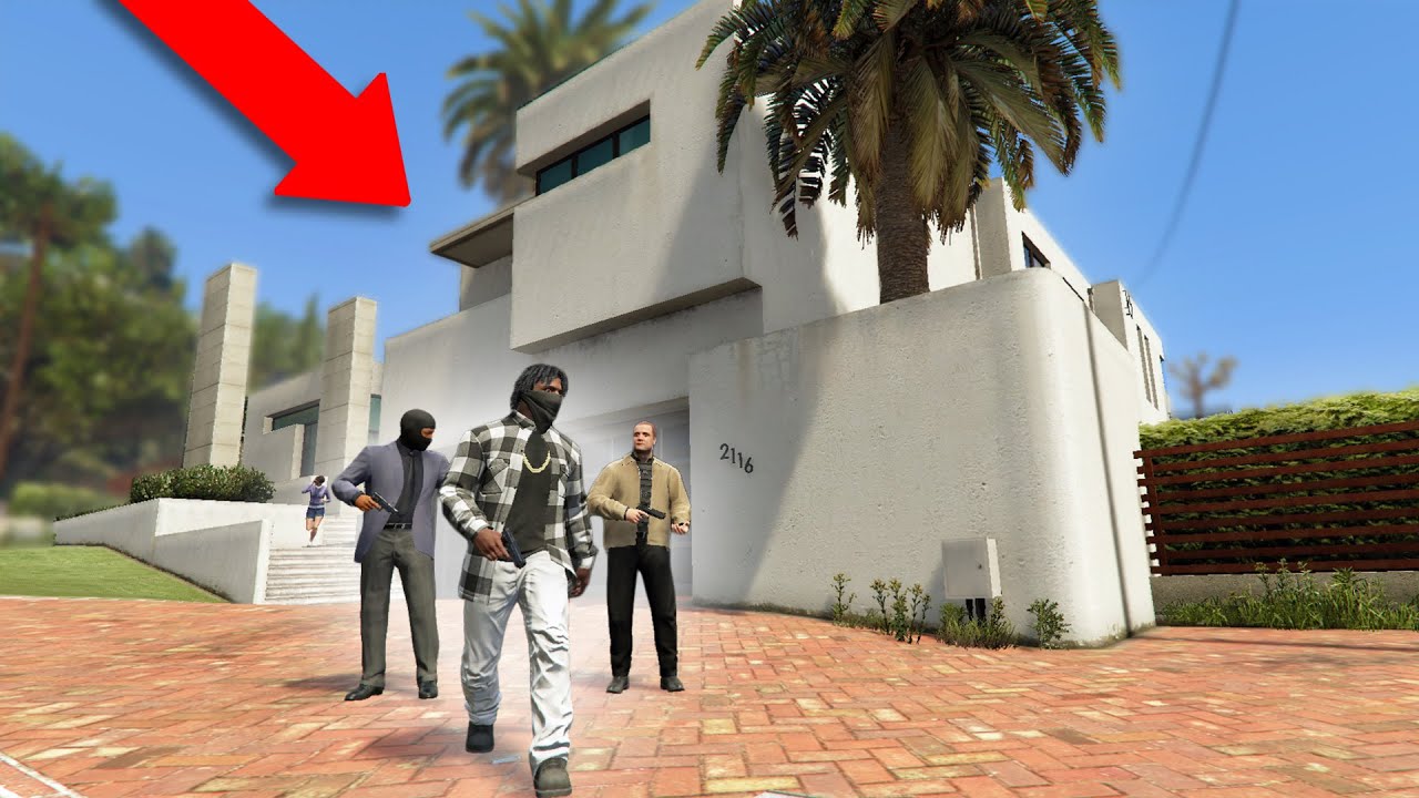 Robbing People's Houses In GTA 5 RP! background