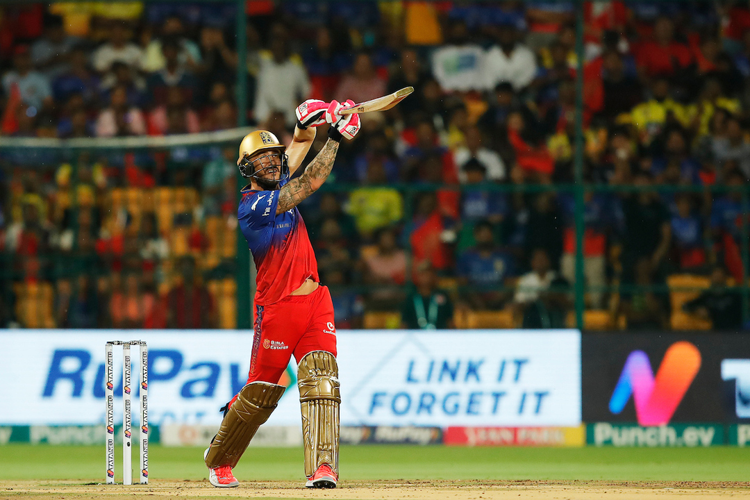 Exquisite: Kohli, Faf up and running with captivating strokeplay poster - similar to IPL 2026 M65: KKR vs MI - Cameron Green Wicket
