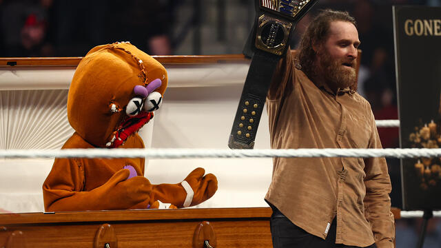 FULL SEGMENT: The Gingerbread Man rises from the grave to attack Sami Zayn: SmackDown, May 8, 2026