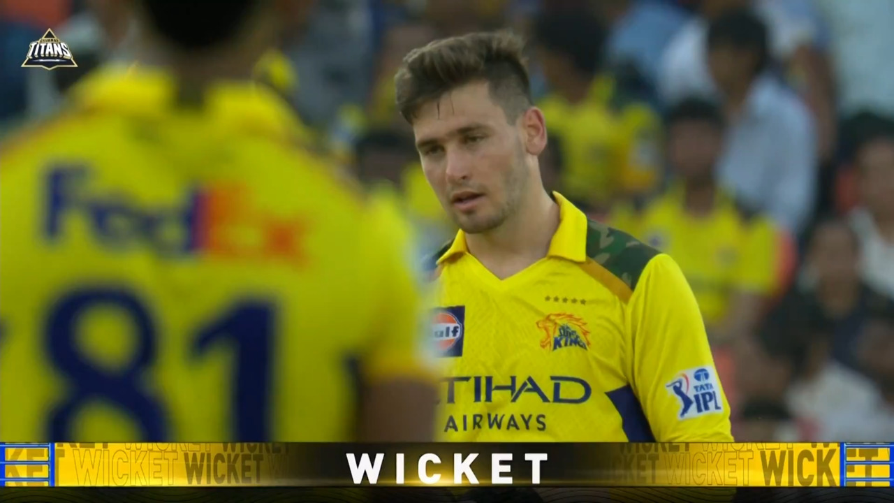 IPL 2025 M67: GT vs CSK - Rahul Tewatia Wicket background