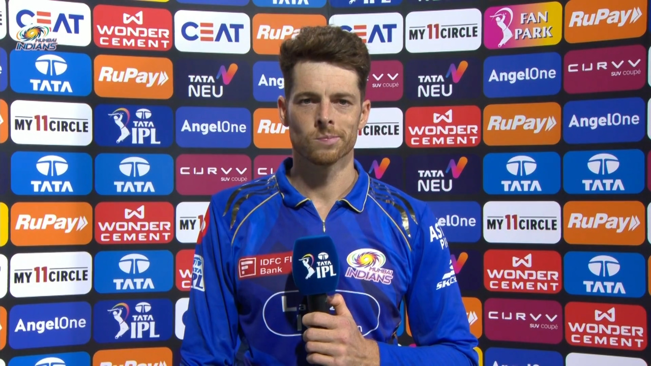 IPL 2025 M63: MI vs DC - Mitchell Santner Interview background