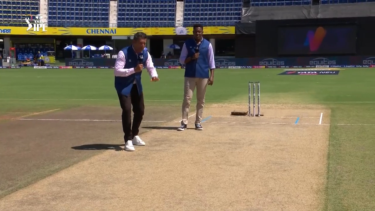 M61: CSK vs RR – Pitch Report background