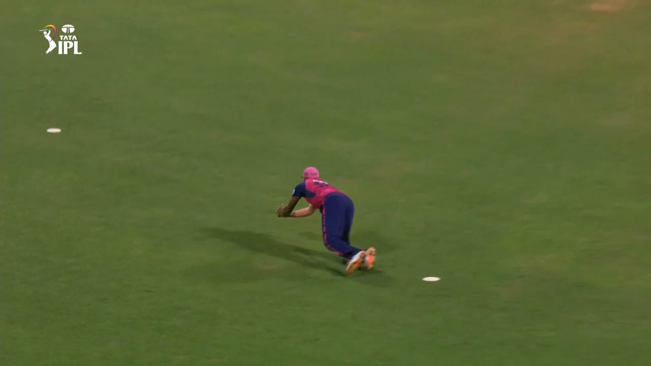 Brilliant diving catch ft. R Ashwin