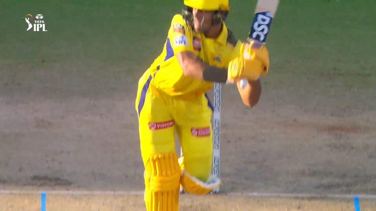 M61: CSK vs RR – Rachin Ravindra Six