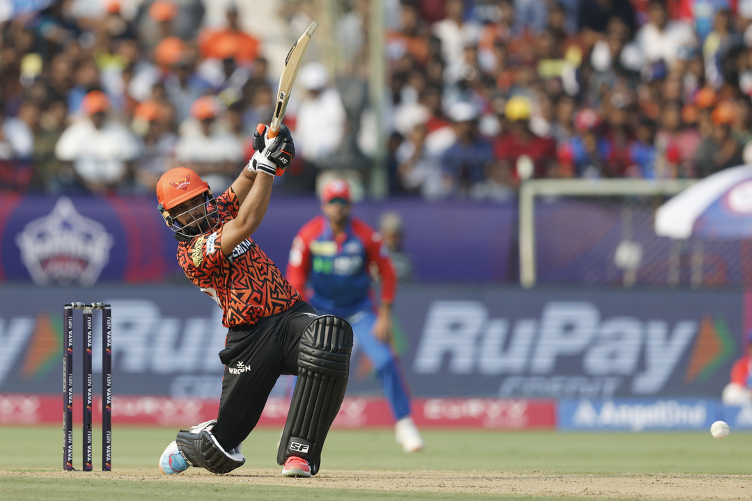 102m Monster: Aniket Verma's smashes it high and long background