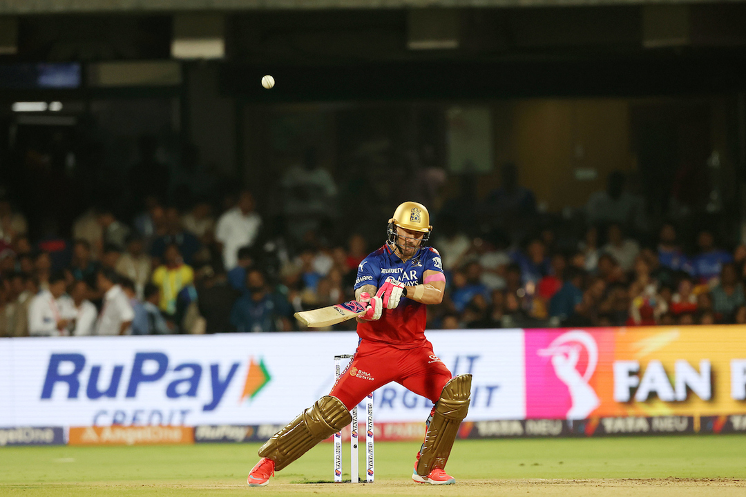 6 & OUT! Creative & Clever cricket ft. Faf du Plessis & Harshit Rana background