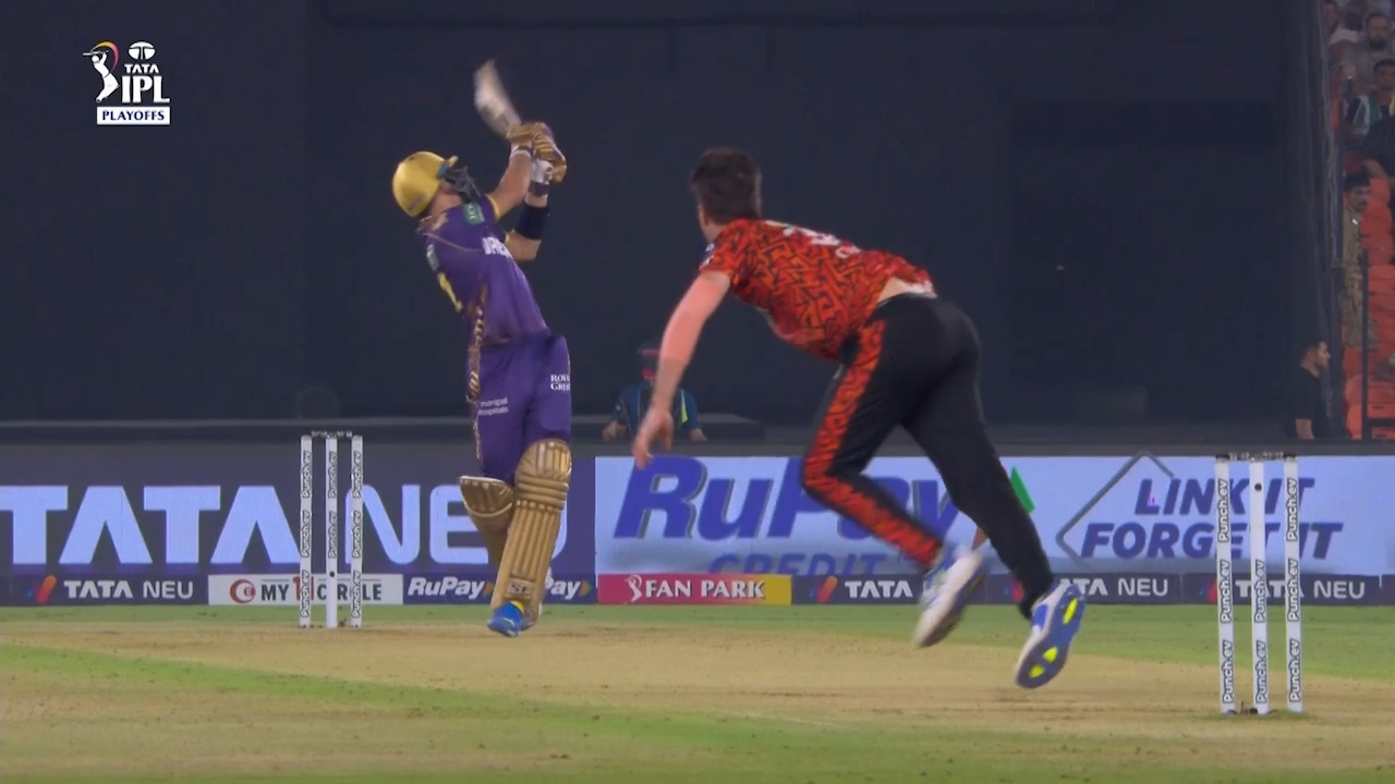 4,4,6: Narine, Gurbaz attack early