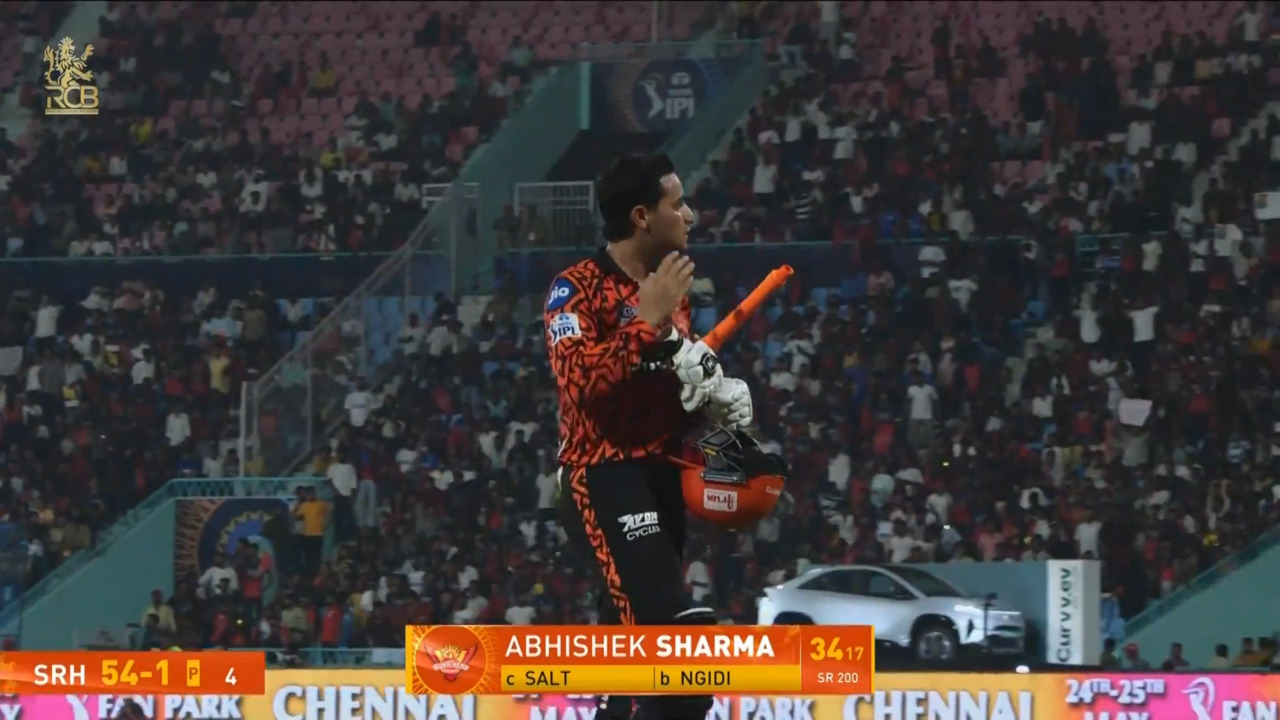 IPL 2025 M65: RCB vs SRH - Abhishek Sharma Wicket