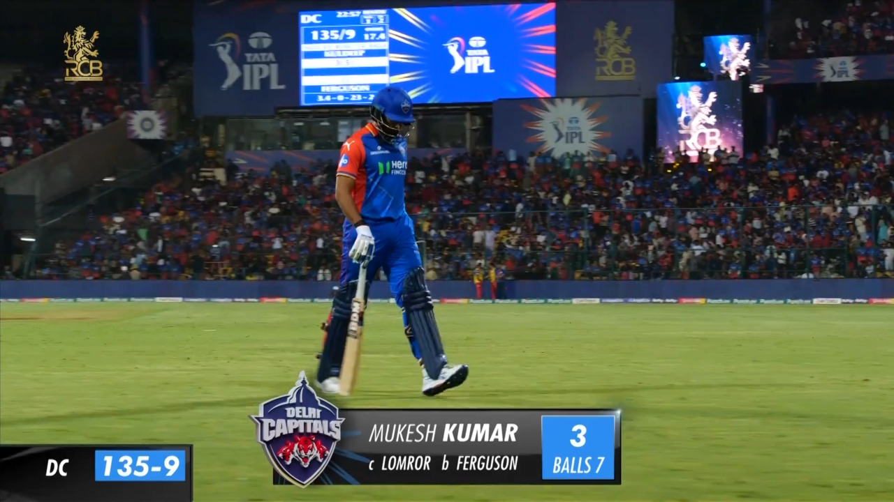 M62: RCB vs DC – Mukesh Kumar Wicket