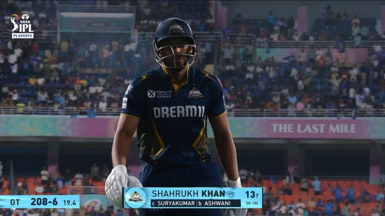 IPL 2025 Eliminator: GT vs MI - Shahrukh Khan Wicket background