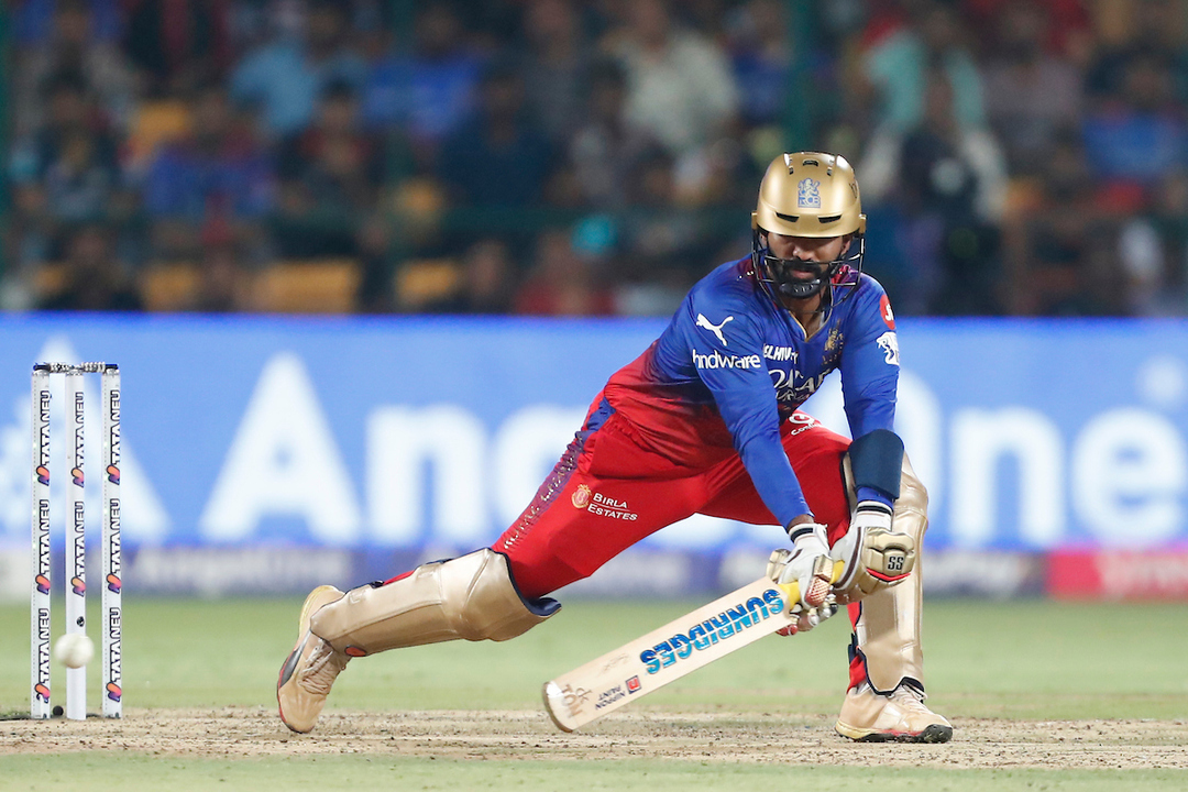 Impactful Karthik takes RCB past finish line with 21*(12) background