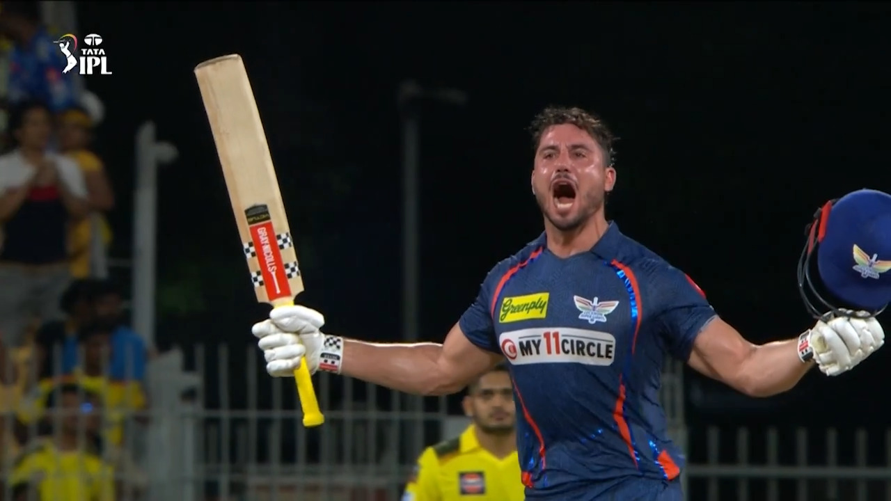 M39: CSK vs LSG – Amazing Moments background