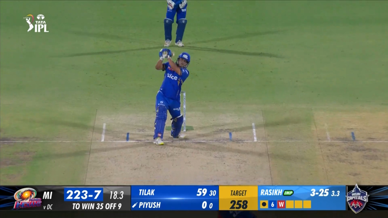 M43: DC vs MI – Piyush Chawla Six background