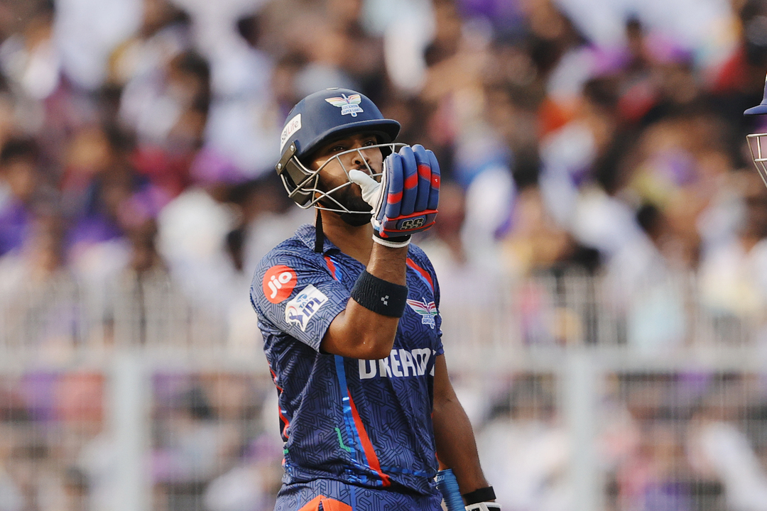 Peerless Pooran blasts his way to 87*(36)