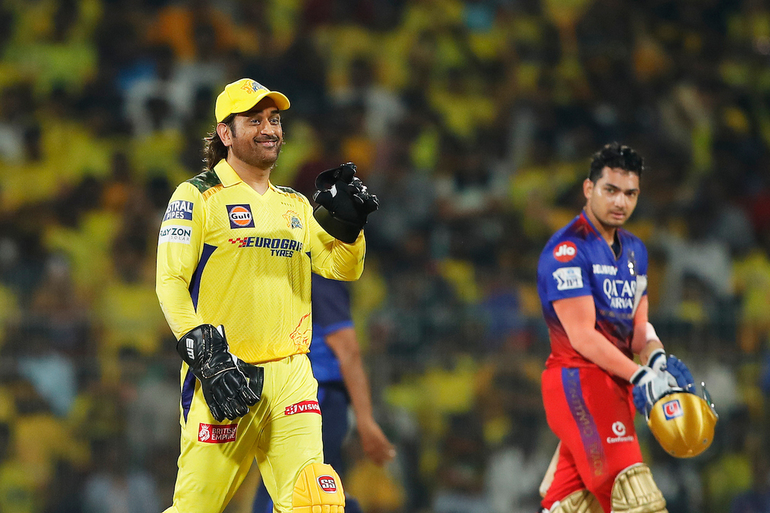 Calm, composed & on target: Dhoni's direct-hit run-out