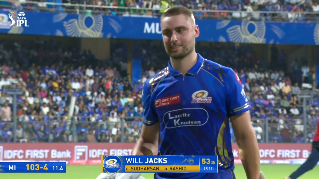 IPL 2025 M56: MI vs GT - Will Jacks Wicket background
