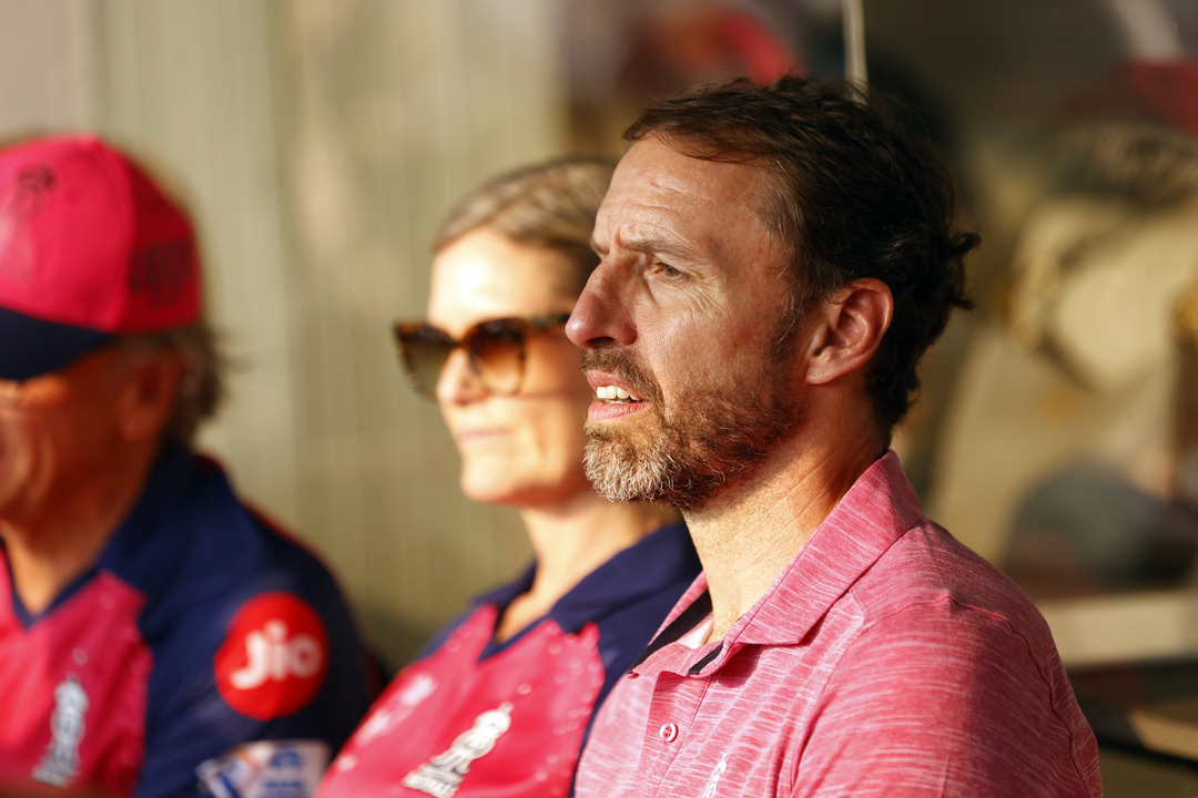 Footballing Royalty meets Cricket's Royals