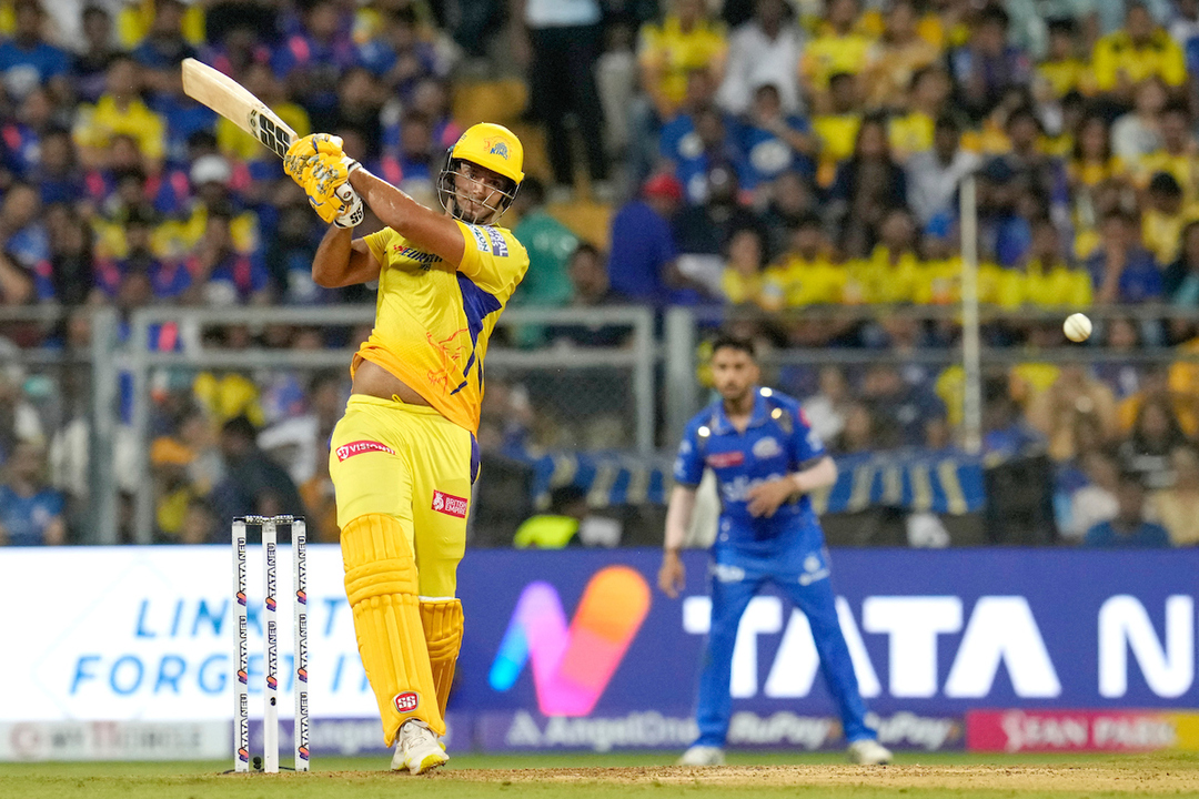 Shivam sizzles at Wankhede with 66*(38)