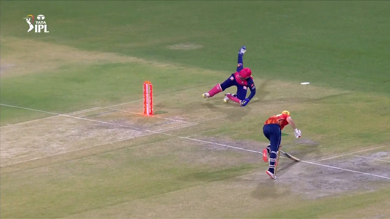 Dhoni-esque! Samson's brilliant run out to dismiss Livingstone