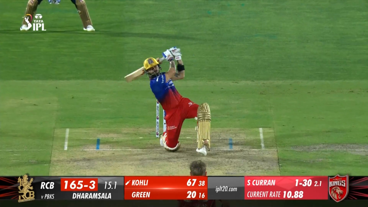 M58: PBKS vs RCB – Virat Kohli Six background