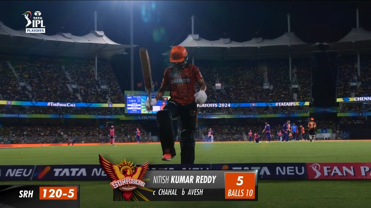 Q2: SRH vs RR – Nitish Reddy Wicket background