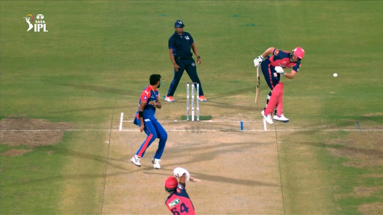 WATCH: Buttler times a four off the non-strikers end background
