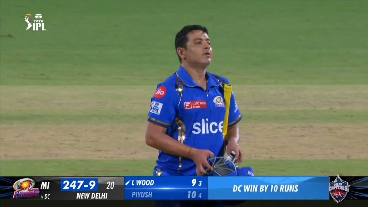 M43: DC vs MI – Piyush Chawla Wicket