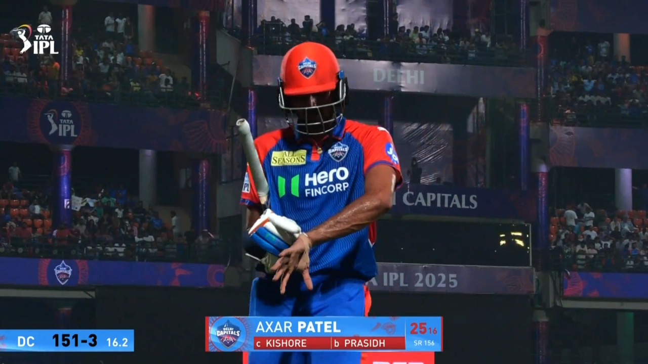 IPL 2025 M60: DC vs GT - Axar Patel Wicket background