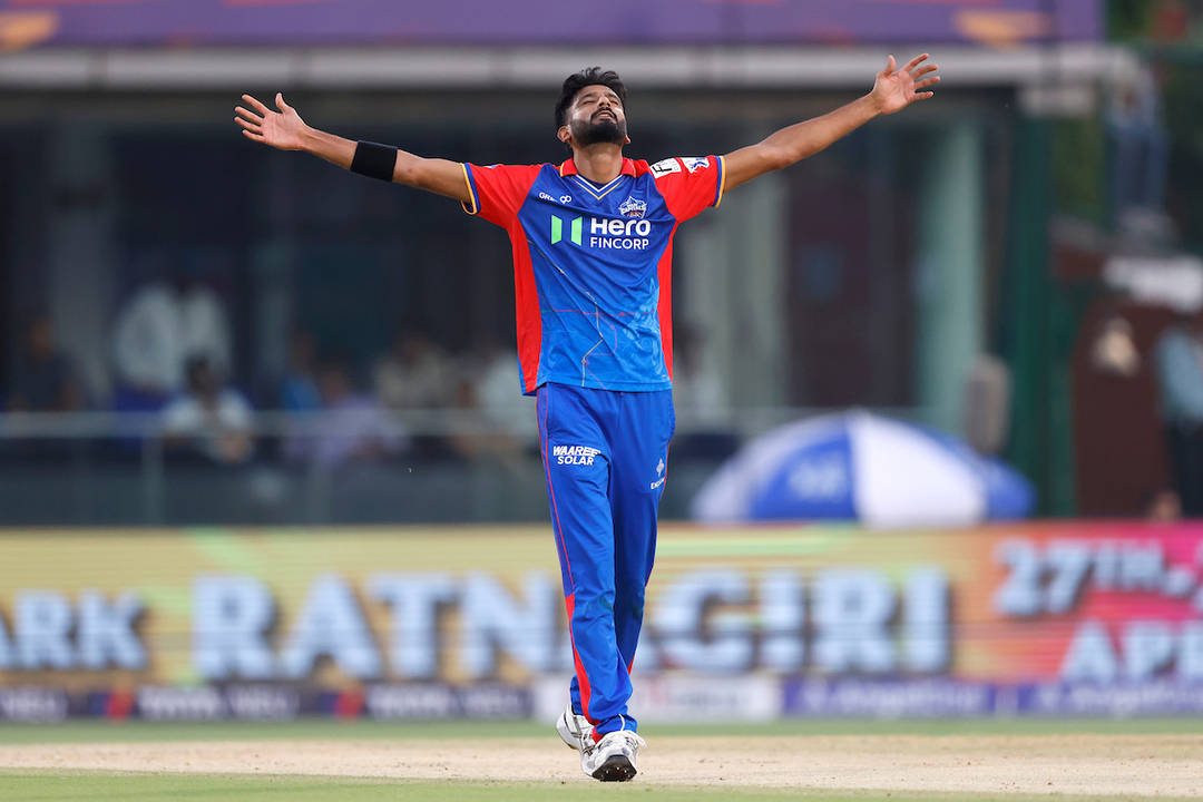6,4,W: Astute Khaleel wins the battle against Suryakumar background